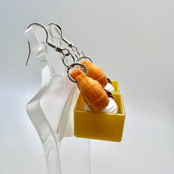Taiyaki Bowl Earrings - Japanese Earrings - Anime Earrings - Foodie Earrings - Picture 3 of 9